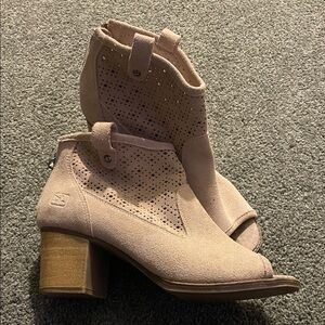 Dirty laundry 7 peep toe booties Pink Ankle Boots